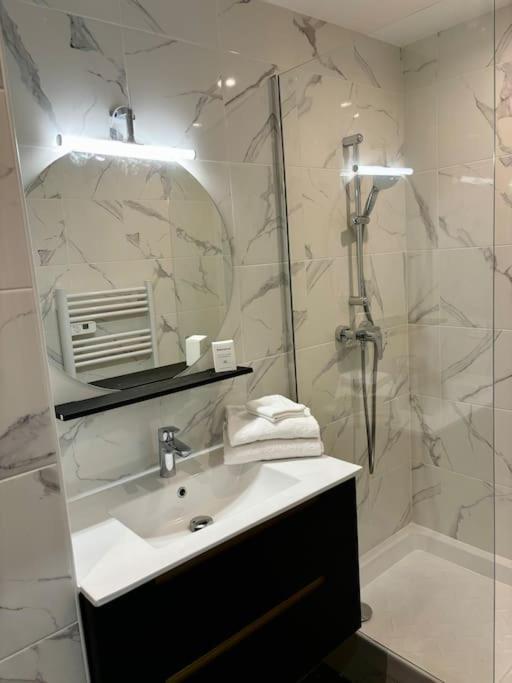 L'Olivier - Calme, Chaleureux, Proche Transports Apartman Lyon Kültér fotó